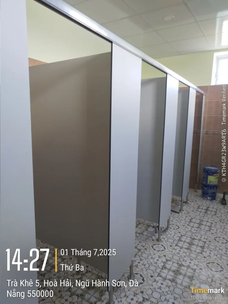 Dịch Vụ Thi Công Vách ngăn vệ sinh