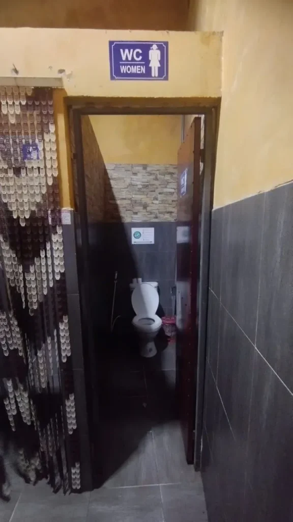 Vách ngăn Compact Đà Nẵng